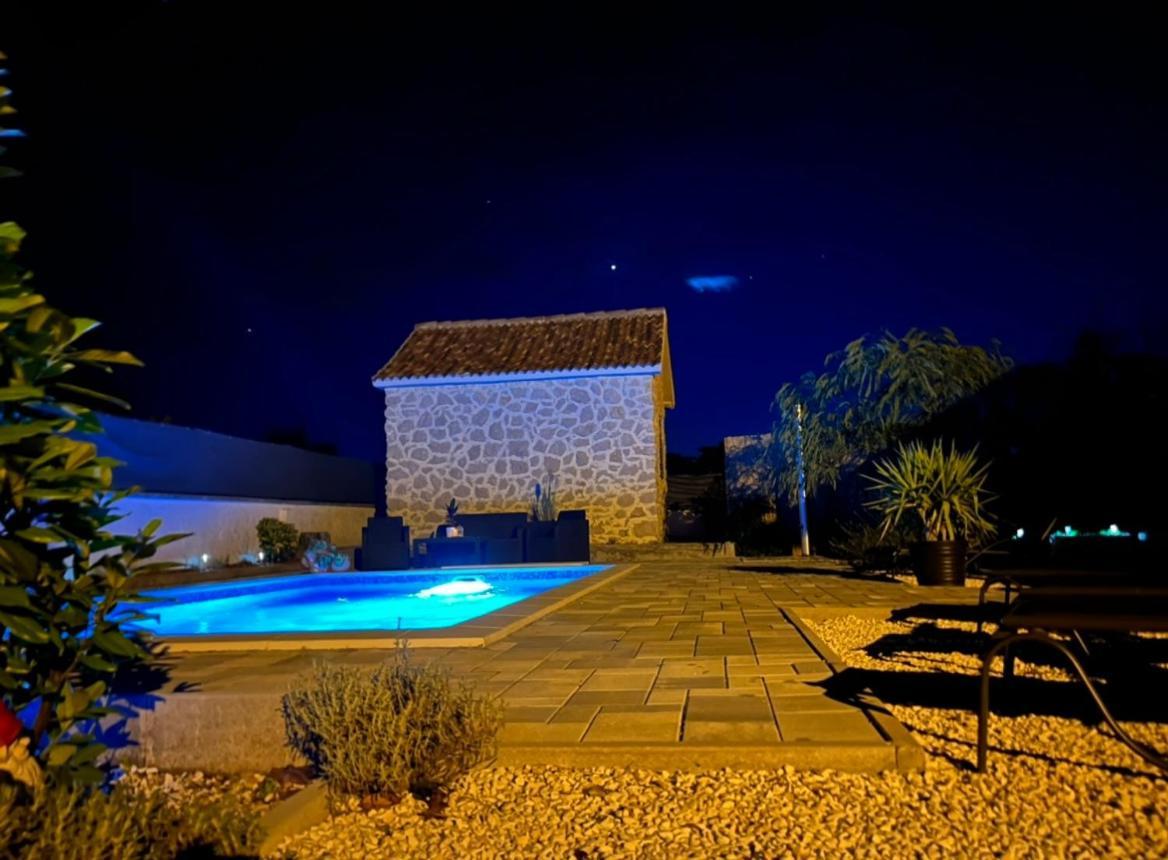 הוילה Gulin Mediterranean Olive Waterfallskrka-Croatia מראה חיצוני תמונה